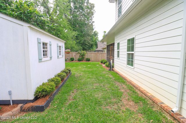 12 Oakwood Glen, Clinton, MS 39056