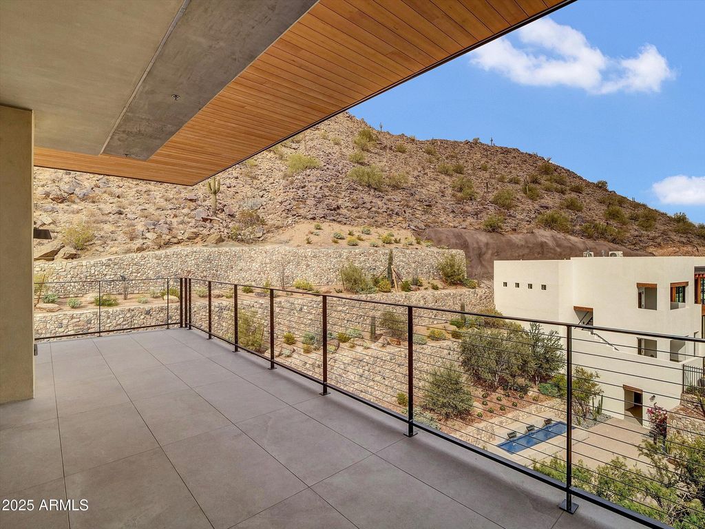 5000 N CAMELBACK RIDGE Drive 409, Scottsdale, AZ 85251 — exterior