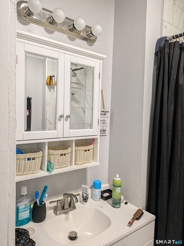 33 Chapel Street, New Haven, CT 06513