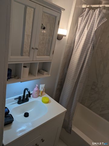 33 Chapel Street, New Haven, CT 06513