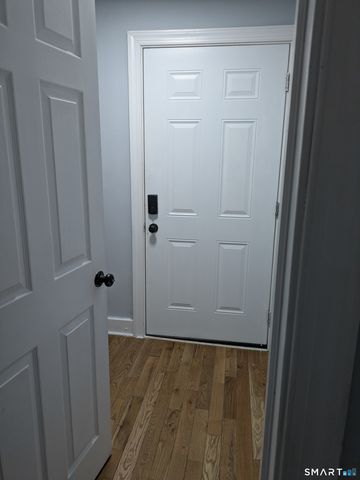 33 Chapel Street, New Haven, CT 06513