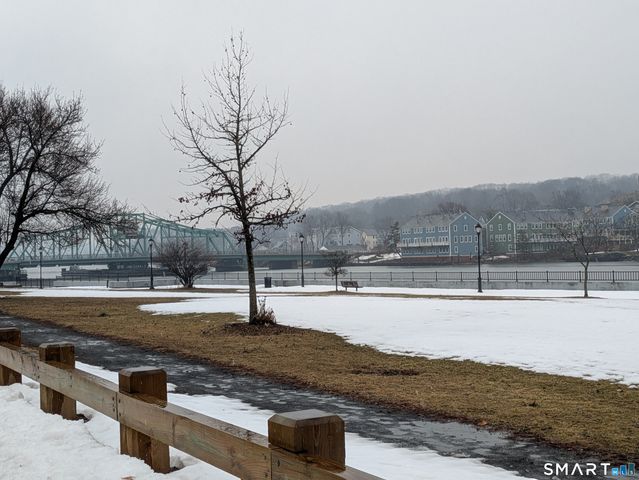 33 Chapel Street, New Haven, CT 06513