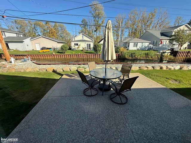 38140 Mallast Street, Harrison Twp, MI 48045
