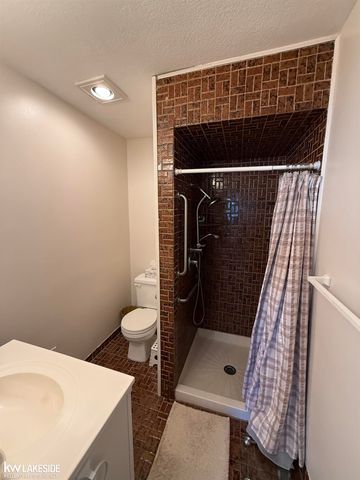 38140 Mallast Street, Harrison Twp, MI 48045