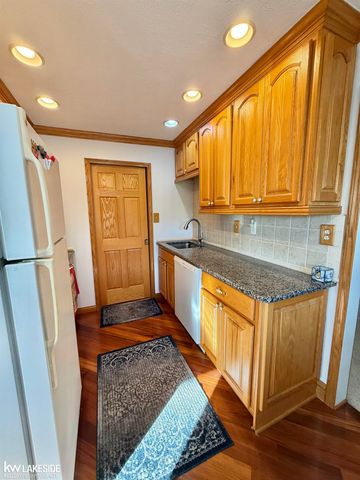 38140 Mallast Street, Harrison Twp, MI 48045