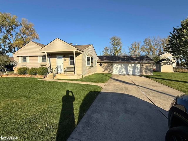 38140 Mallast Street, Harrison Twp, MI 48045