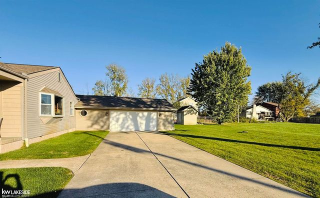 38140 Mallast Street, Harrison Twp, MI 48045