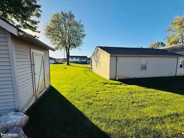 38140 Mallast Street, Harrison Twp, MI 48045