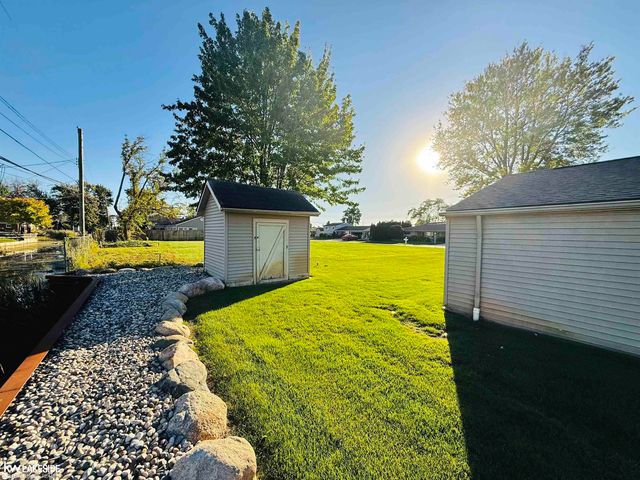 38140 Mallast Street, Harrison Twp, MI 48045