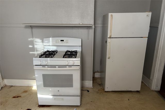 701 S Clements Street, Gainesville, TX 76240