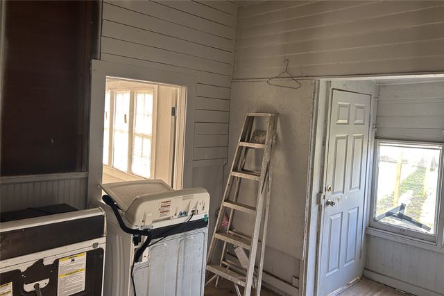 701 S Clements Street, Gainesville, TX 76240