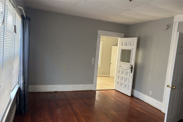 701 S Clements Street, Gainesville, TX 76240