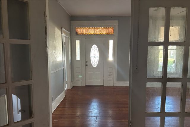 701 S Clements Street, Gainesville, TX 76240