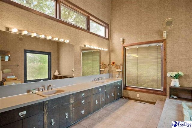2114 Heyward Court, Florence, SC 29506