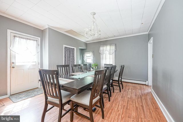 122 N REPAUNO AVE, Gibbstown, NJ 08027