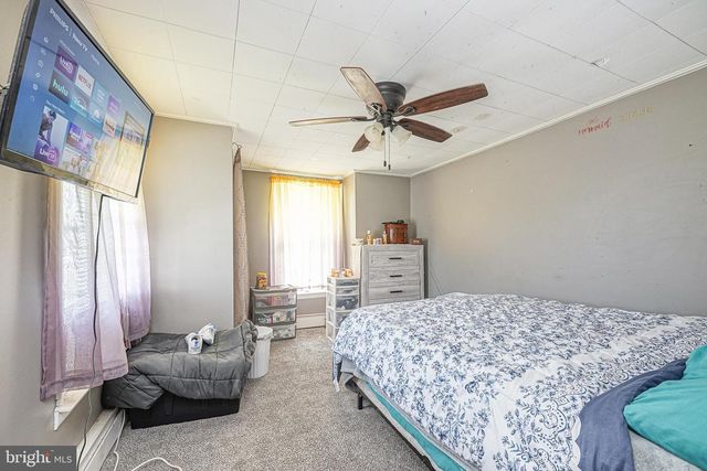 122 N REPAUNO AVE, Gibbstown, NJ 08027