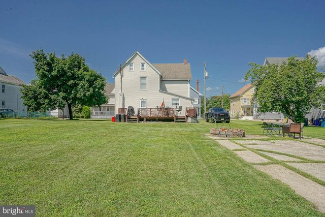 122 N REPAUNO AVE, Gibbstown, NJ 08027