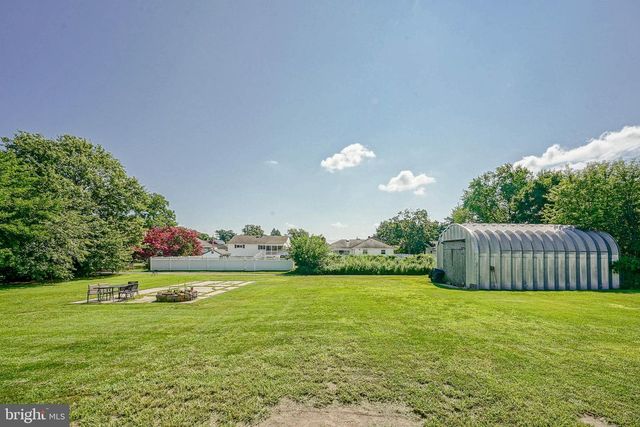 122 N REPAUNO AVE, Gibbstown, NJ 08027