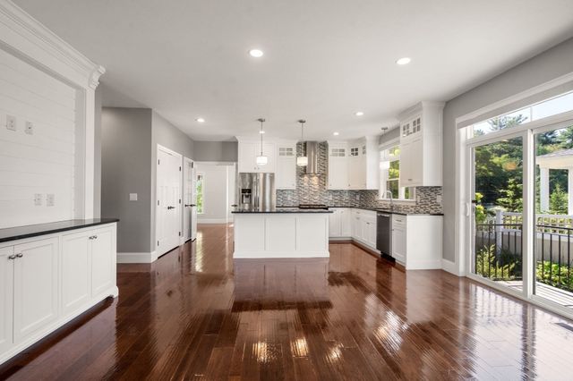 13 Boydes Xing, Norfolk, MA 02056