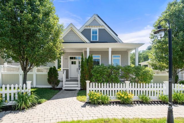 13 Boydes Xing, Norfolk, MA 02056