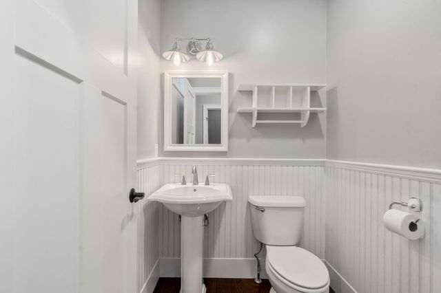 13 Boydes Xing, Norfolk, MA 02056