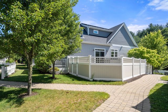 13 Boydes Xing, Norfolk, MA 02056
