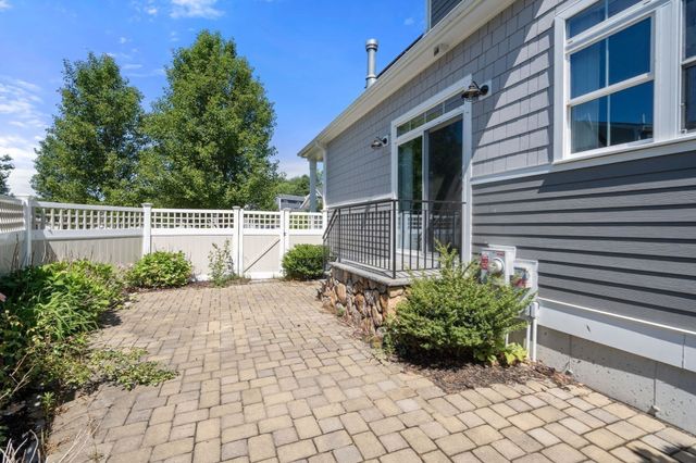 13 Boydes Xing, Norfolk, MA 02056