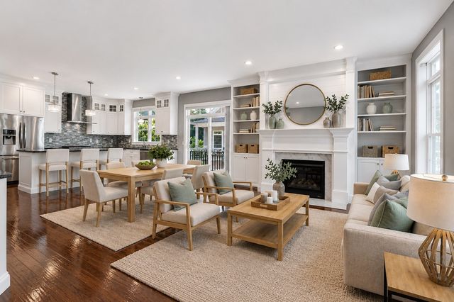 13 Boydes Xing, Norfolk, MA 02056