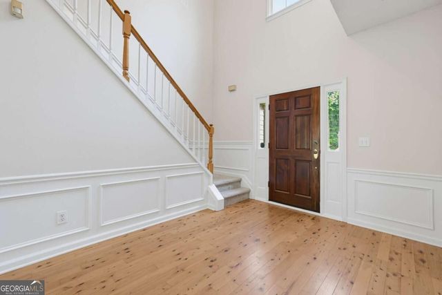 10920 Glenbarr Drive, Johns Creek, GA 30097