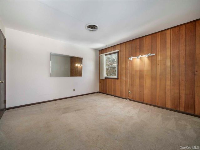 61 Rolling Ridge Road, New City, NY 10956