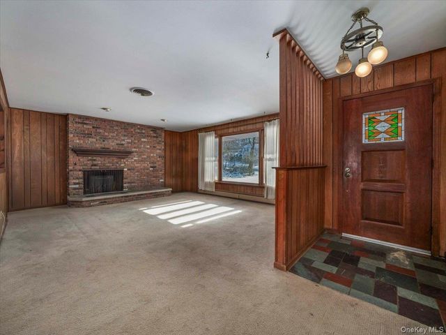 61 Rolling Ridge Road, New City, NY 10956