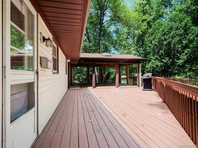 61 Rolling Ridge Road, New City, NY 10956
