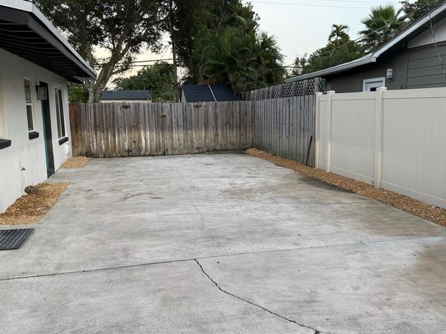 1436 NE 2ND Avenue 1, Fort Lauderdale, FL 33304