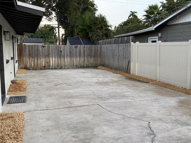 1436 NE 2ND Avenue 1, Fort Lauderdale, FL 33304