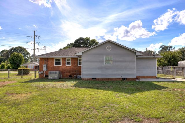 905 Perry Boulevard, Sumter, SC 29154