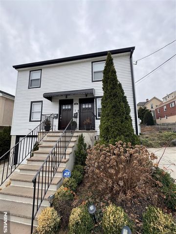 256 Coolidge Avenue B, Fort Lee, NJ 07024