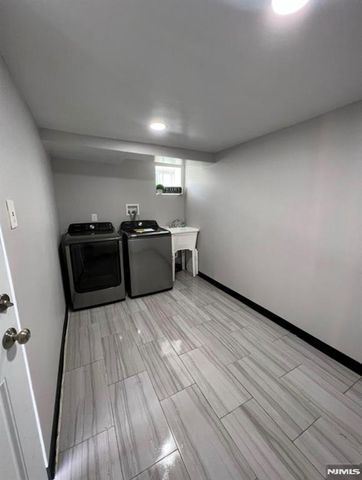 256 Coolidge Avenue B, Fort Lee, NJ 07024