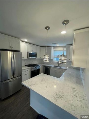 256 Coolidge Avenue B, Fort Lee, NJ 07024