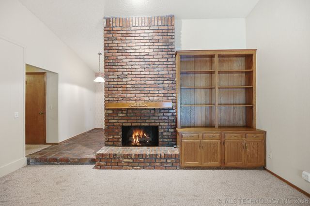 3207 S Skylane Drive, Sand Springs, OK 74063