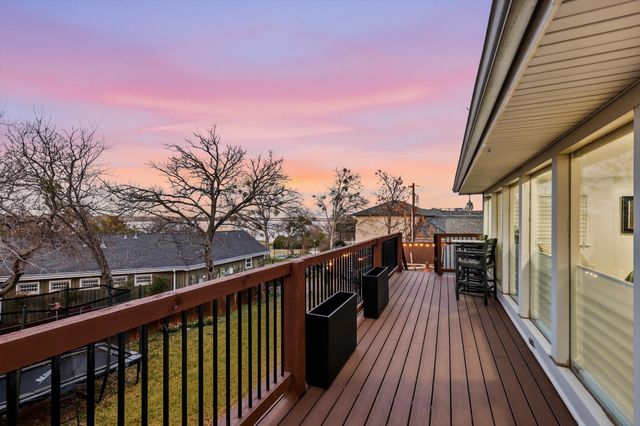 6 Horseshoe Drive, Highland Village, TX 75077