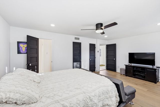 6 Horseshoe Drive, Highland Village, TX 75077