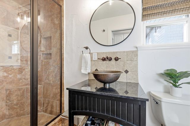 6 Horseshoe Drive, Highland Village, TX 75077