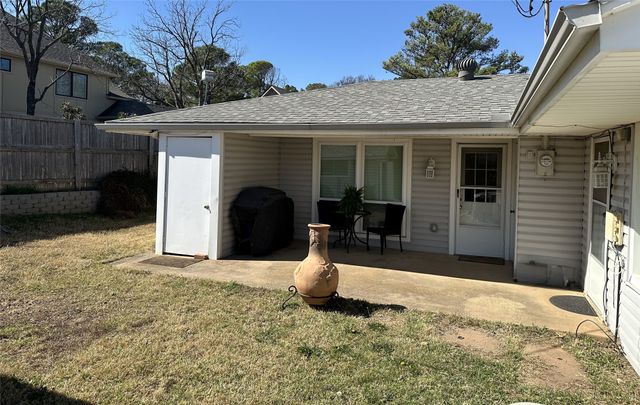 6 Horseshoe Drive, Highland Village, TX 75077