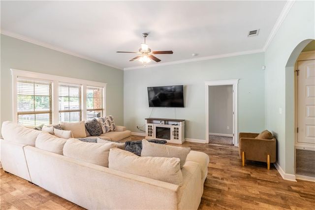 653 Begeman Road, Mobile, AL 36608