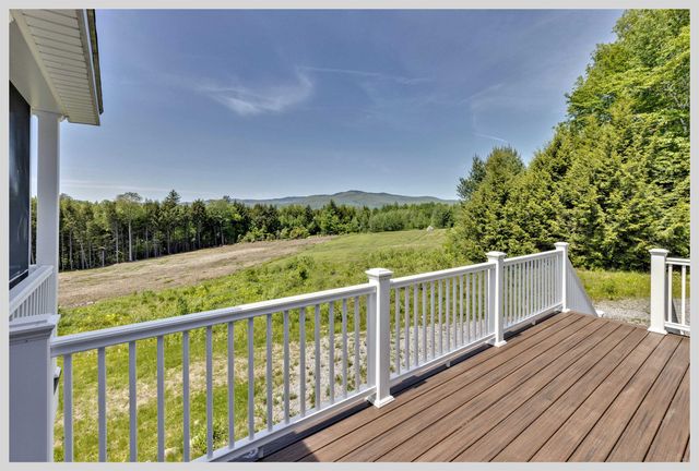 61 Ledgeside Lane, Plymouth, NH 03264