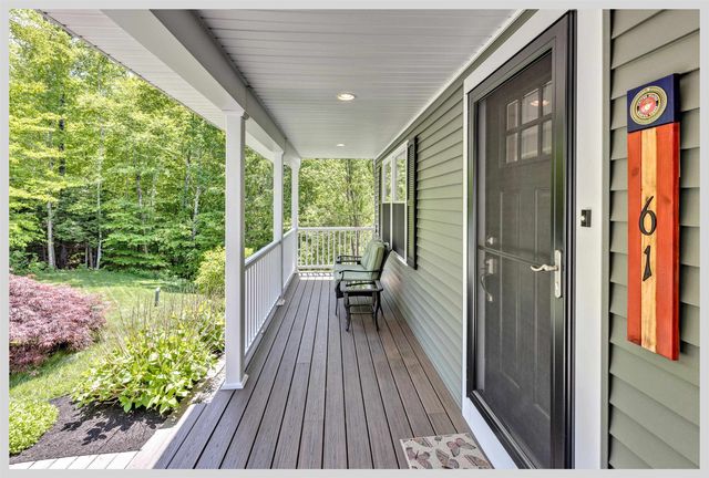 61 Ledgeside Lane, Plymouth, NH 03264