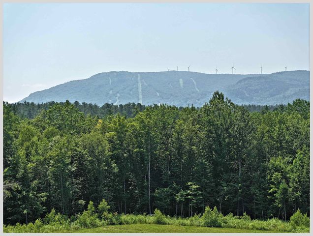 61 Ledgeside Lane, Plymouth, NH 03264