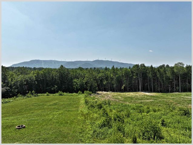 61 Ledgeside Lane, Plymouth, NH 03264