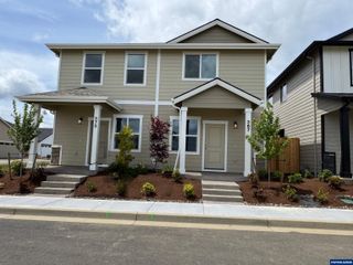373 SE Kitzmiller Dr, Dallas, OR 97338