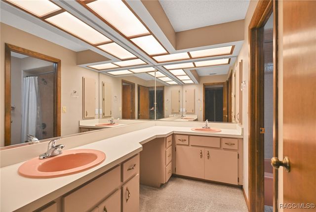 30 Golfview Court, Homosassa, FL 34446